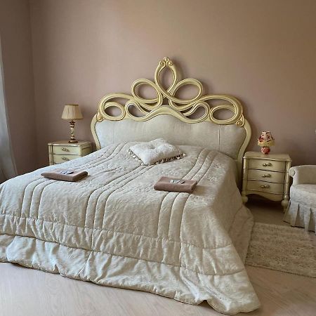 Grand Apartment Lviv Kültér fotó